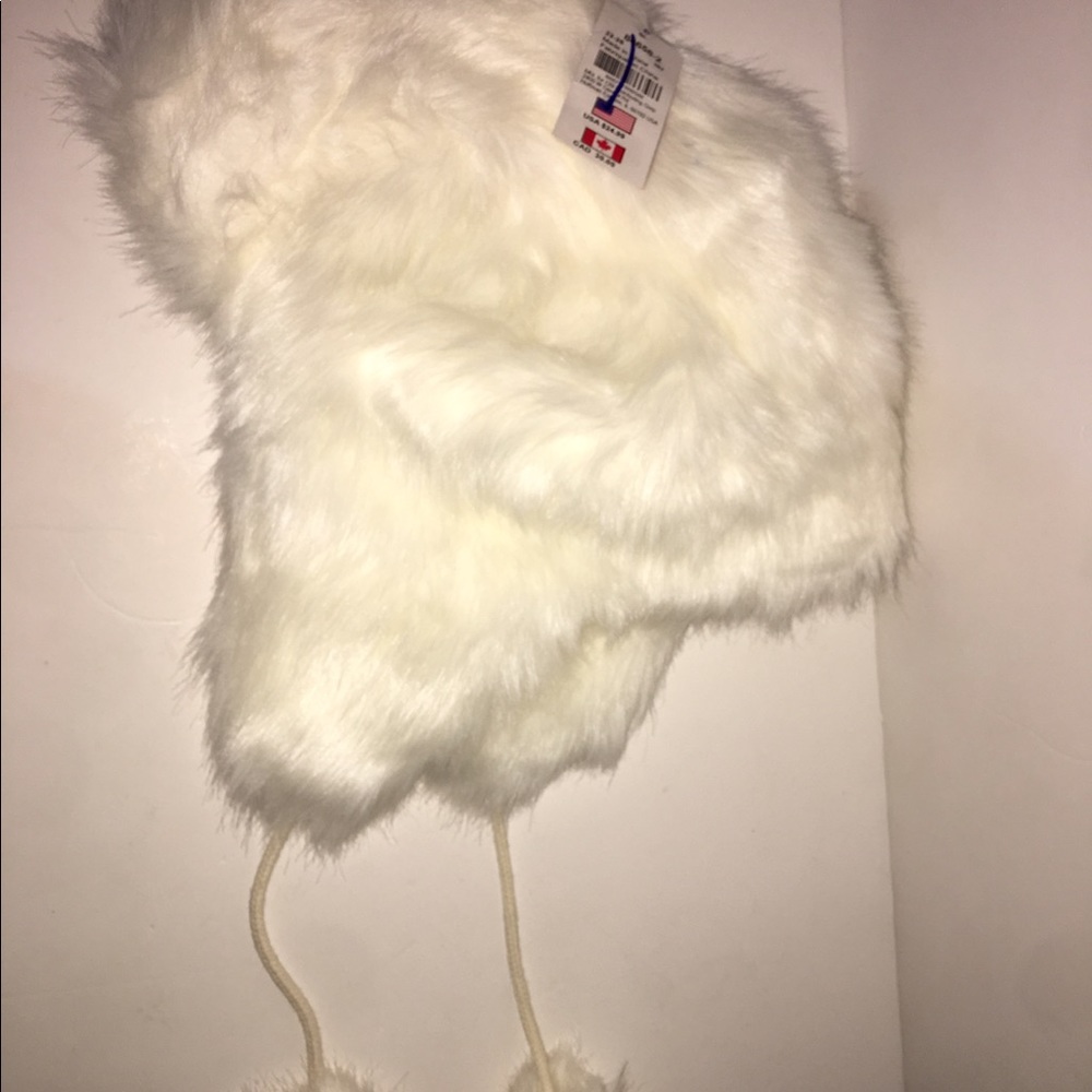 Claires Pom Pom hat